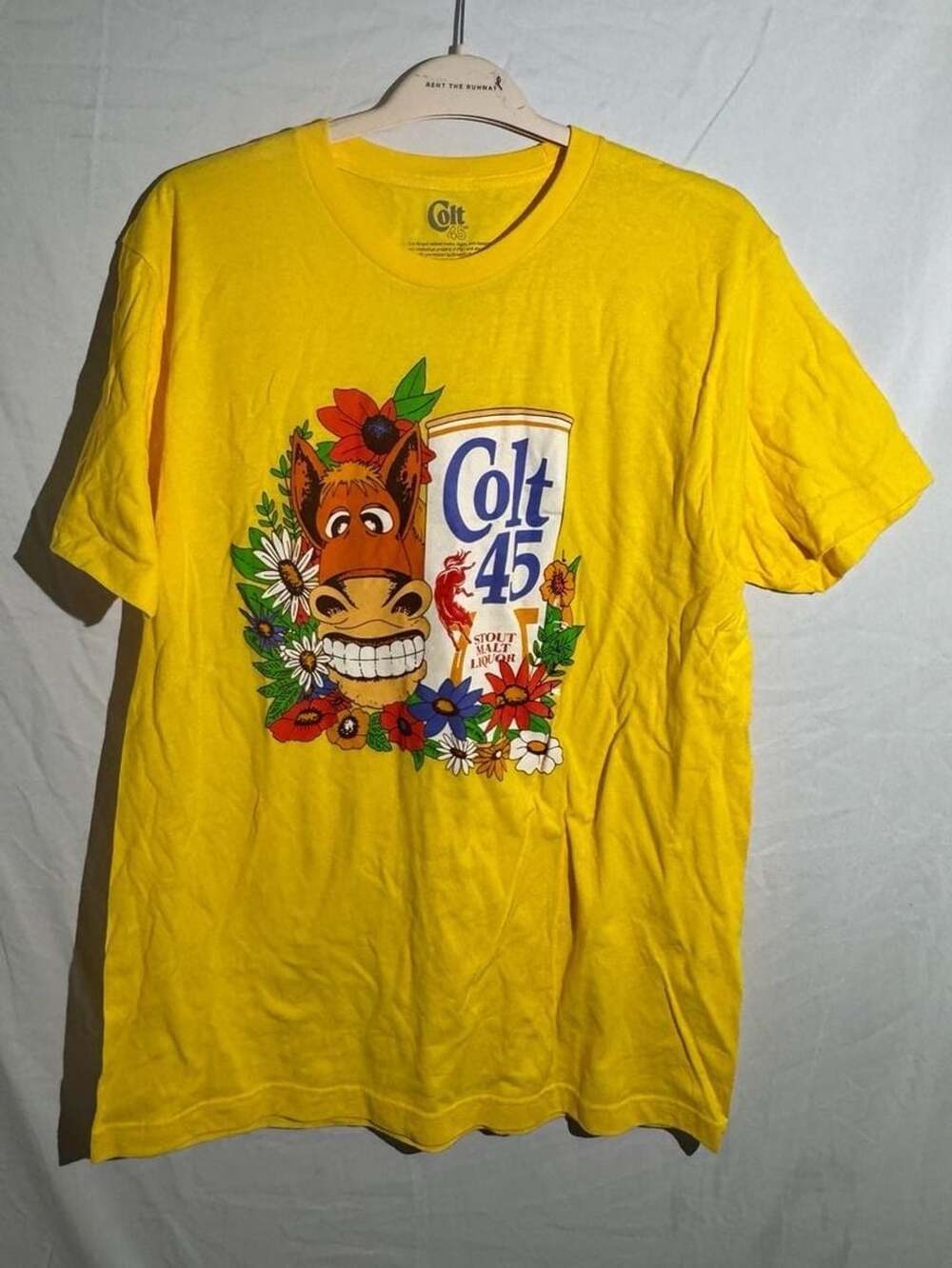 Colt 45 Malt Liquor Graphic T-Shirt Mens Large L Yellow Beer Promo Vintage Vibe